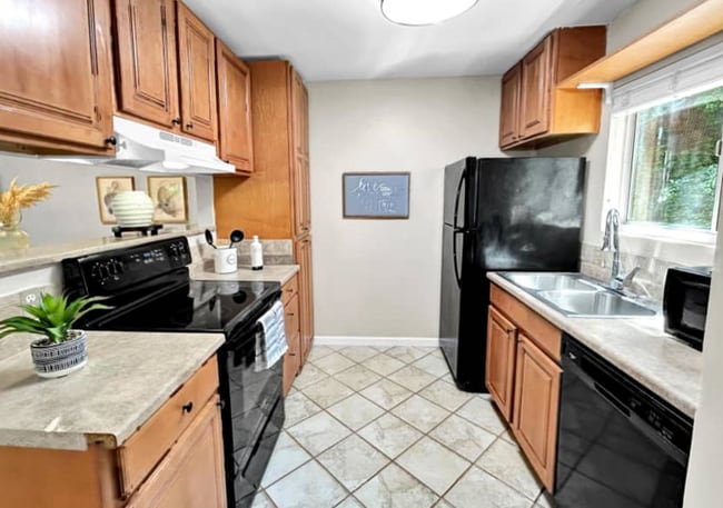 Building Photo - Mission Gorge Condominium Across From Admi...