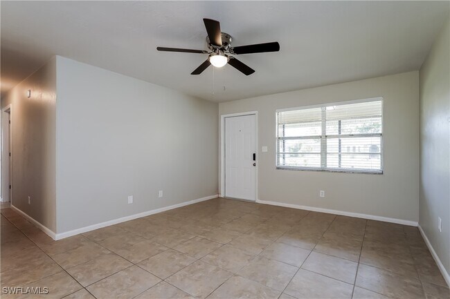 Foto del edificio - 915 SE 19th St