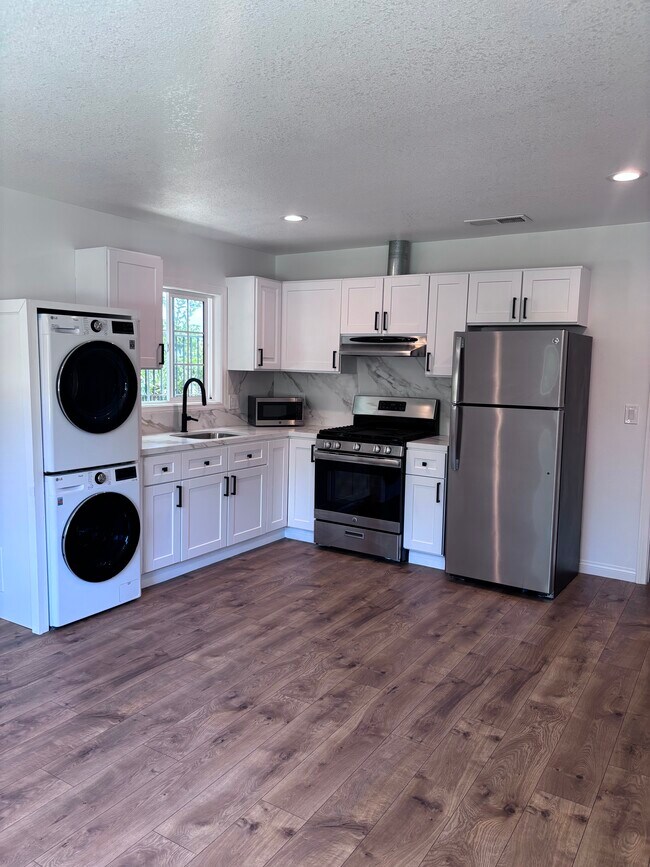Foto del edificio - 13479 Canyonwood Ct