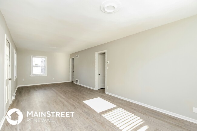 Foto del edificio - 4437 Gladstone Blvd