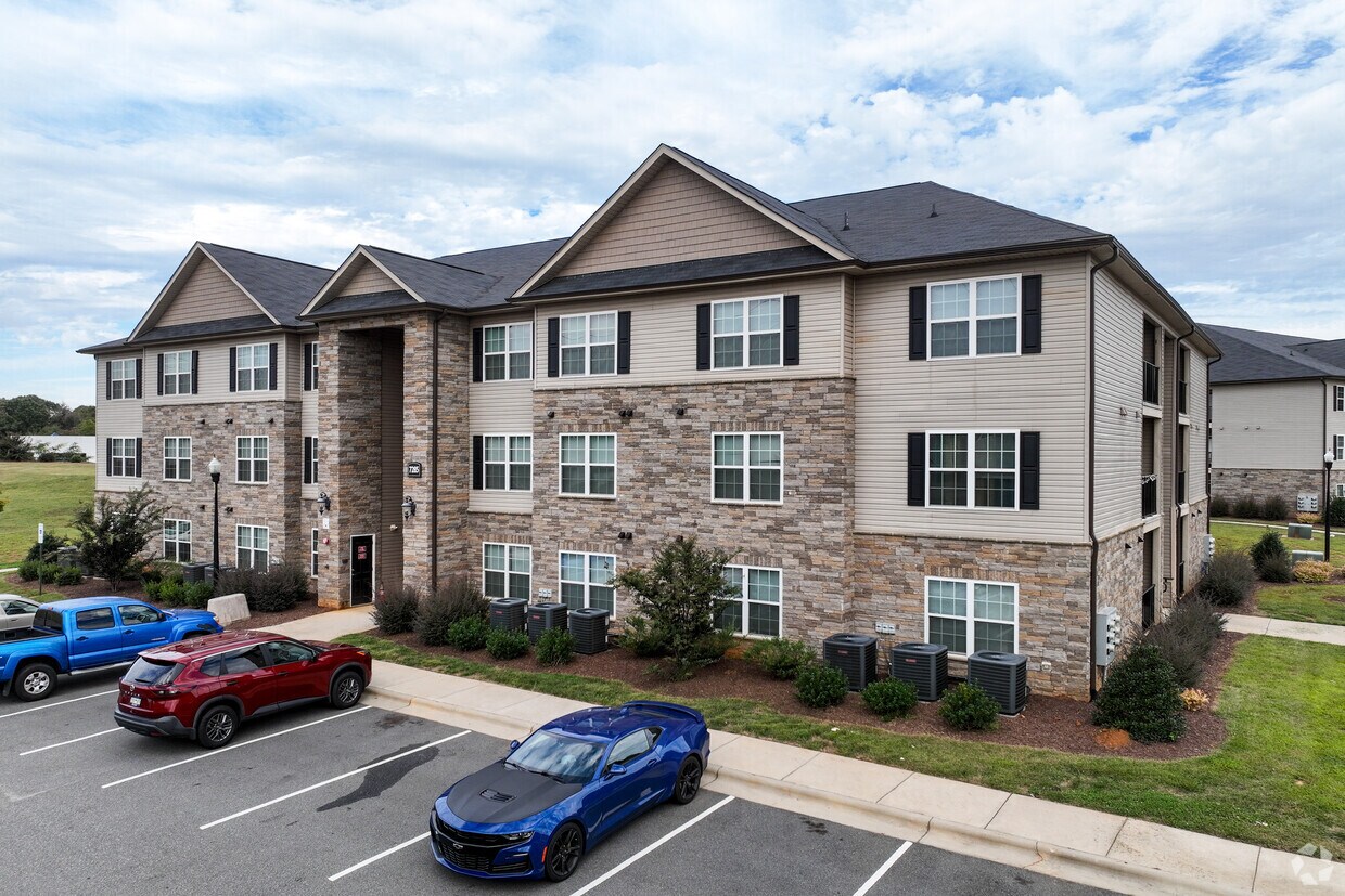 Foto principal - Woodland Heights of Burlington