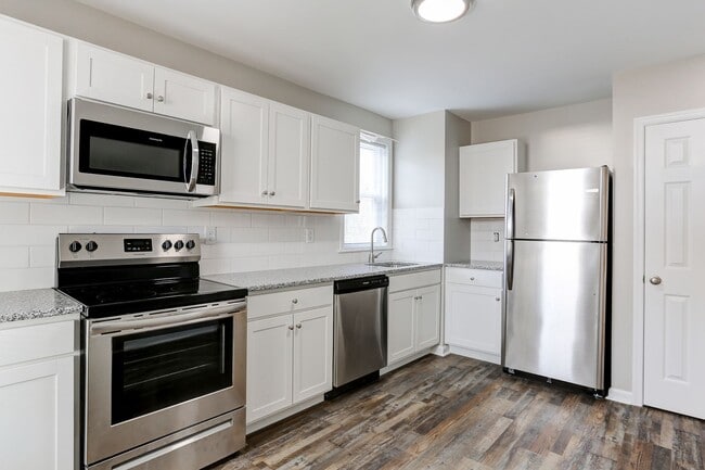 Building Photo - 175 S Enola Dr