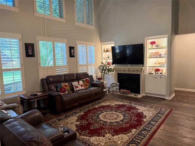 Building Photo - 16022 Diamond Rock Dr