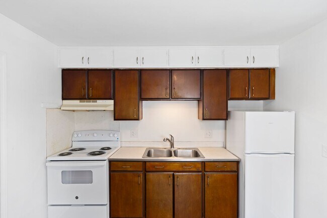 Foto del interior - Colonial Manor (GL62,LLC)