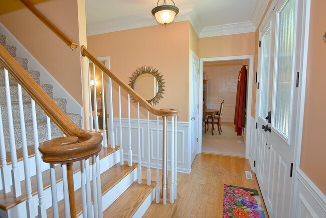 Building Photo - 1999 Willow Lake Dr