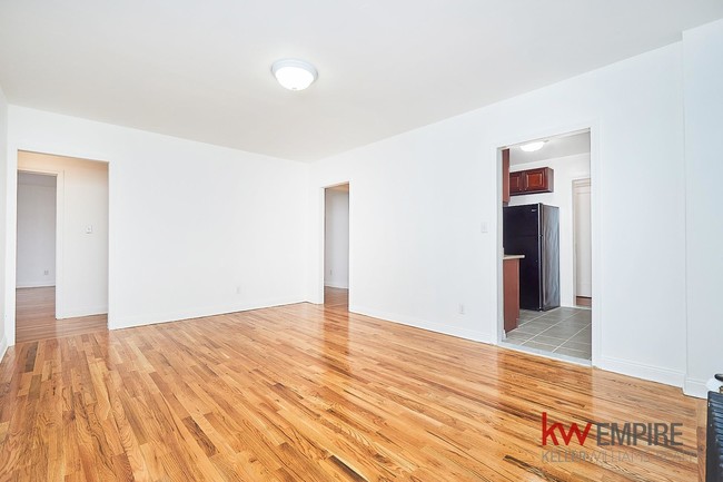 Building Photo - 36-40 Bowne Street