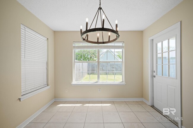 Building Photo - 201 Southchase Ct