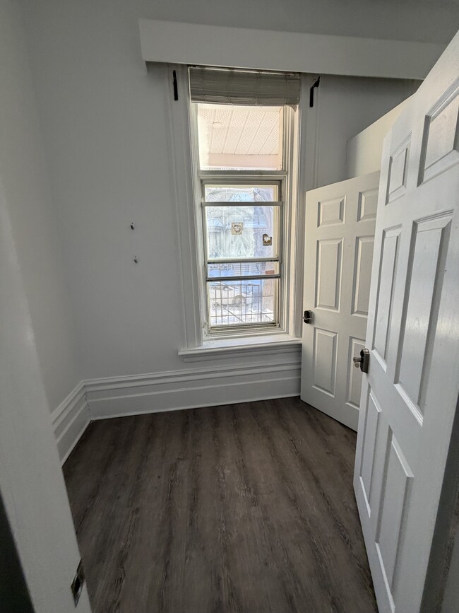 Photo du bâtiment - 119 Daly Ave