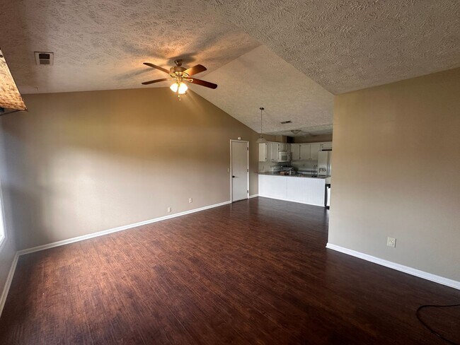 Foto del edificio - 3 Bedroom 2 Bathroom House