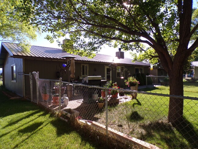 Foto del edificio - 17226 Woodgate Rd