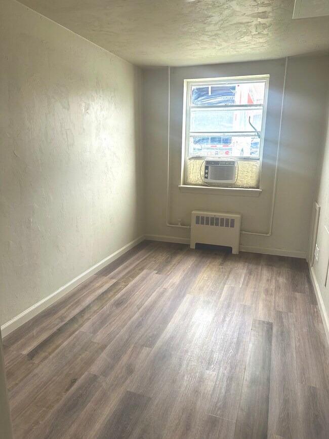 520 Wabash Ave Unit 1, Mattoon, IL 61938 Condo for Rent in Mattoon