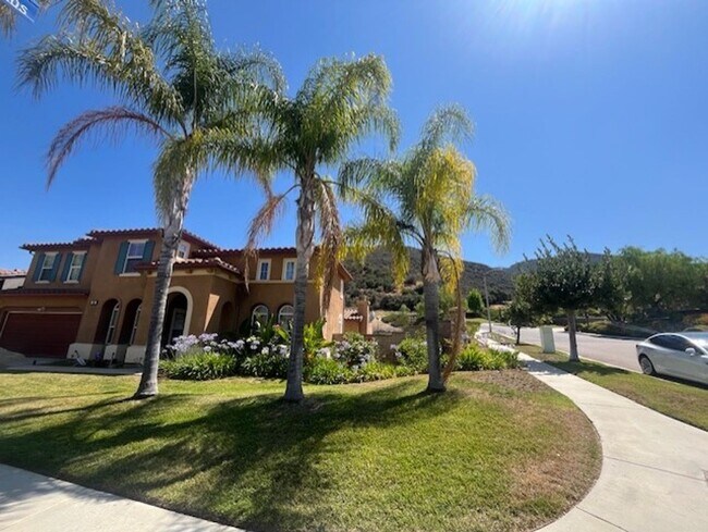 Foto del edificio - Beautiful Estate located in the Highly des...
