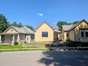 Building Photo - 1219 N 11th St