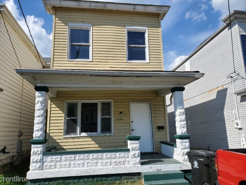 Building Photo - 2521 Griffiths Ave