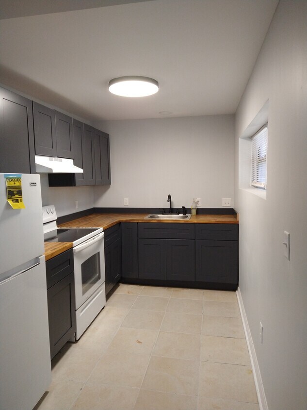 Foto principal - 4308 NW 6th St