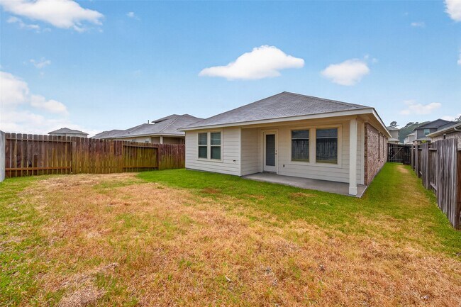 Building Photo - 14683 Cyn Pnes Ln