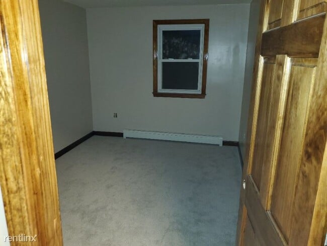 Building Photo - 4 br, 1 bath House - 115 Chase Rd