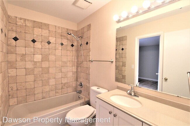 Foto del edificio - 2 br, 2 bath House - 4809-E Spring Lake Drive
