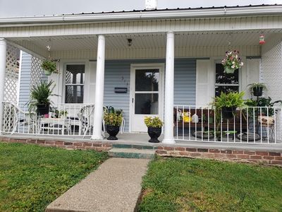 Primary Photo - 313 Lexington St