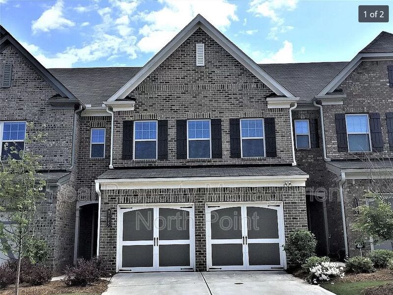 Photo - 1175 Hampton Oaks Drive