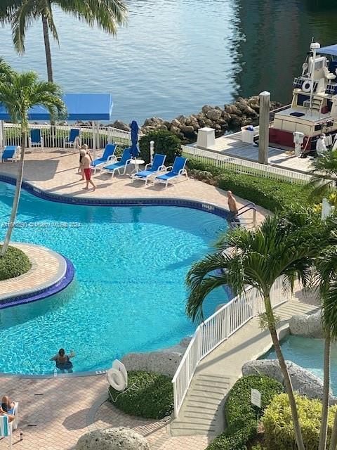 Foto del edificio - 3530 Mystic Pointe Dr