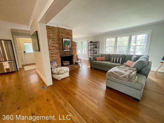 Building Photo - 2 br, 2 bath House - 607 Auburn Dr