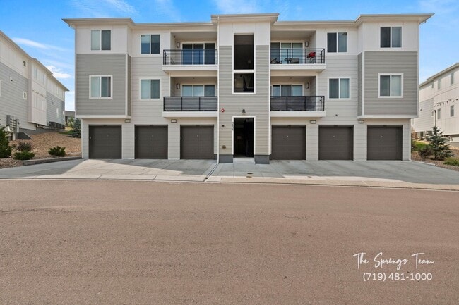MODERN LUXURY 2BD/2BA/2CAR CONDO in BRIARGATE - MODERN LUXURY 2BD/2BA/2CAR CONDO in BRIARGATE