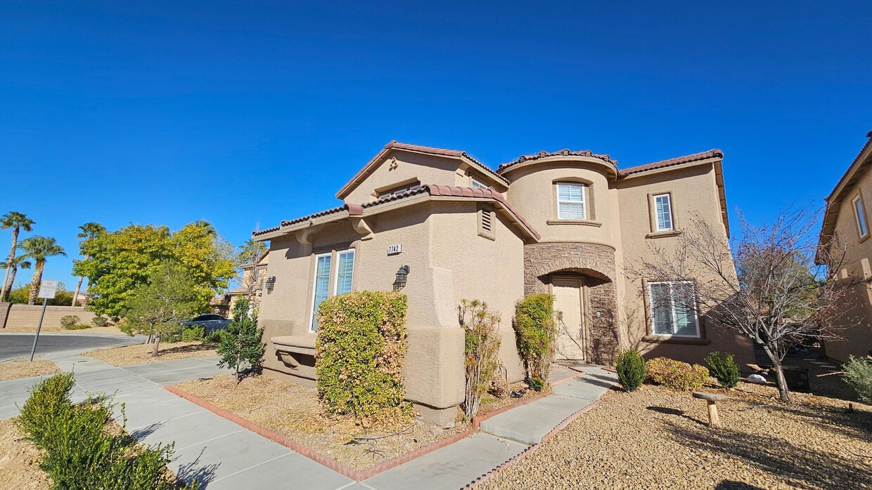 Foto principal - Gorgeous 5 bedroom in Nevada Trails Commun...