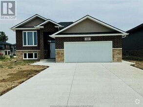 Building Photo - 510 HARRIS