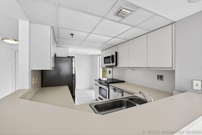 Foto del edificio - 3901 S Flagler Dr