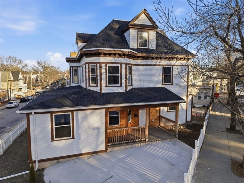 Photo - 438 Talbot Avenue Unit 1