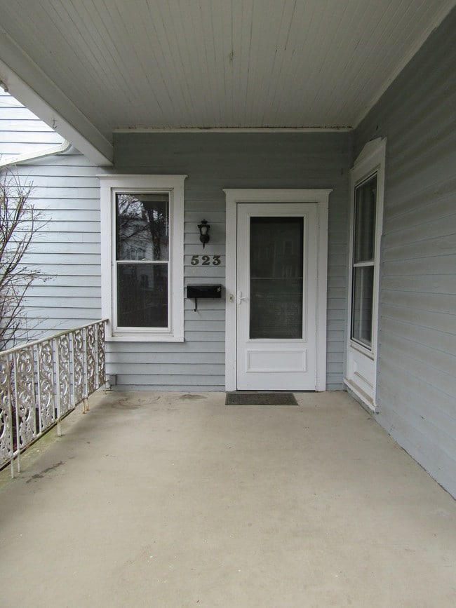 Foto del edificio - 523 N Perry St