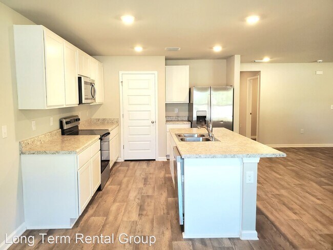 Building Photo - 3 br, 2 bath House - 341 Hartenstein Road