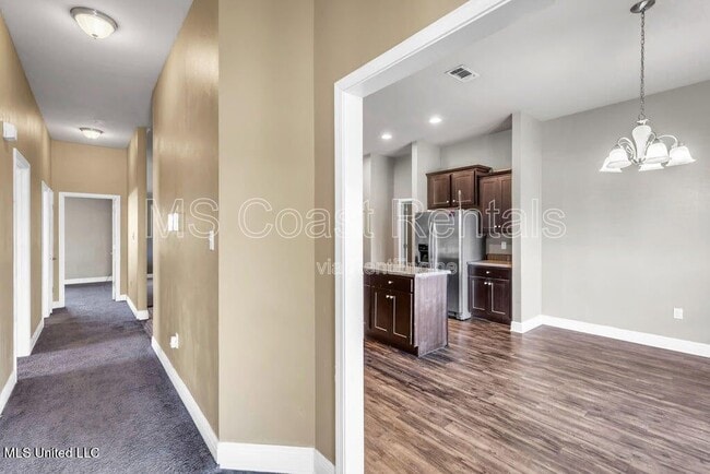 Building Photo - 18020 Canal Landing Dr