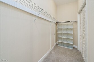 Building Photo - 1416 SE 11th Pl