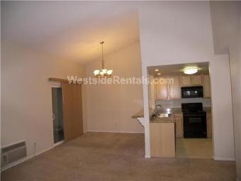 Primary Photo - 4013 Oakcrest Dr