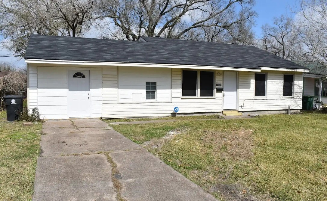 Foto principal - 5963 Southwind St