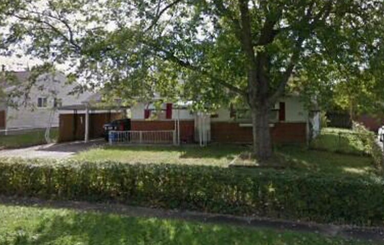 Espaciosa vivienda unifamiliar de 3 dormitorios y 1 baño. En una comunidad tranquila. Equipada con calefacción y aire acondicionado. - 5074 Fortman Dr