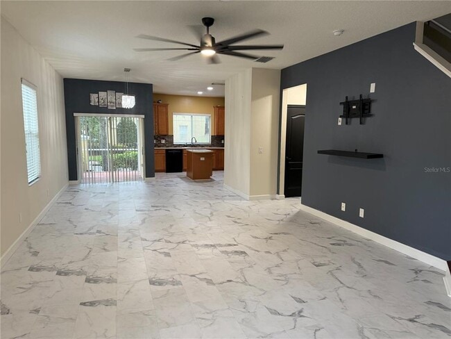 Building Photo - 10606 Shady Falls Ct