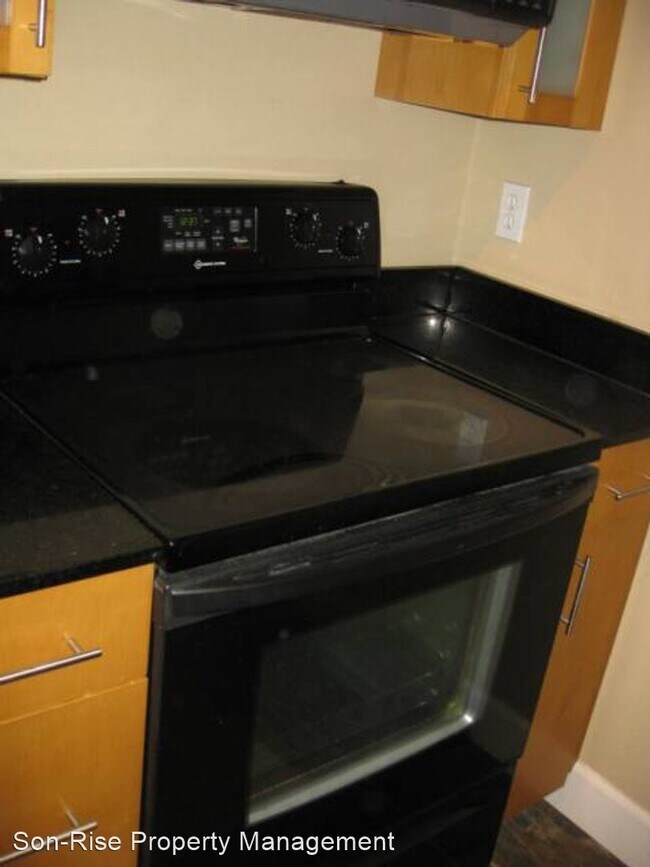 Building Photo - 2 br, 1.5 bath House - 255 West Bakerview ...