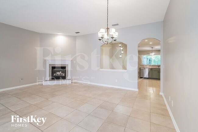 Foto del edificio - 988 Candlebark Dr