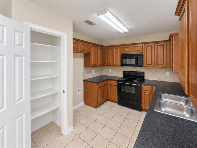 Building Photo - 1408 Bergin Ct