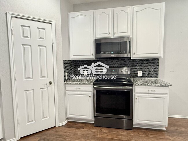 Foto del edificio - 8429 Greylock Ct