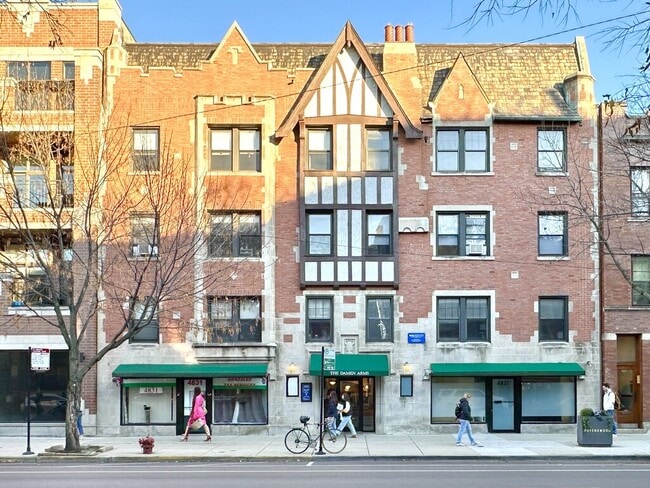 Building Photo - 4834 N Damen Ave
