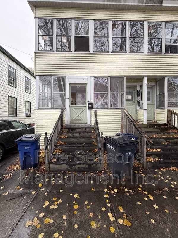 Foto principal - 24-26-26 Conger Ave