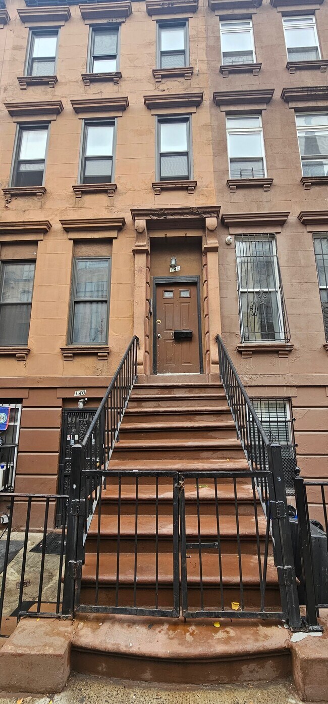 Foto del edificio - 140 W 123rd St