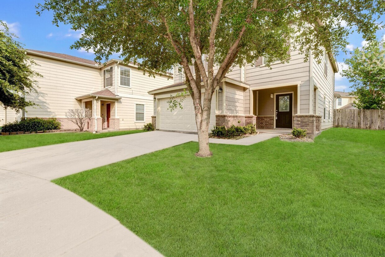 Primary Photo - 2-story residence with perfect blend of co...