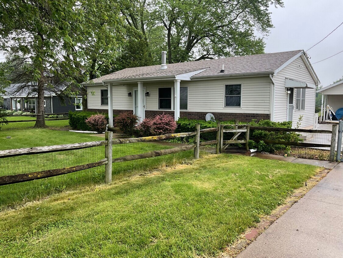 Foto principal - 10024 Bay Creek Rd