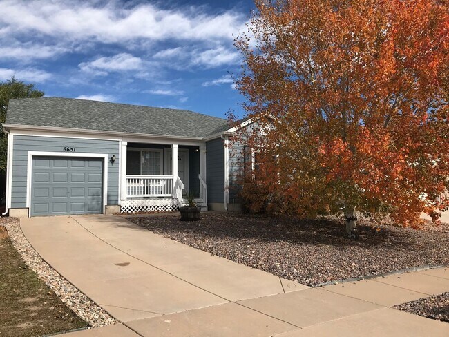 Foto del edificio - Open floorplan in Stetson Hills Rancher!
