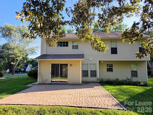 Foto del edificio - 5401 Groveton Ct